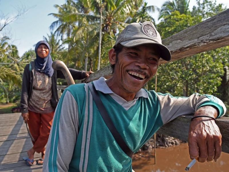 Incorporating village-owned enterprises in a zero-deforestation supply chain 